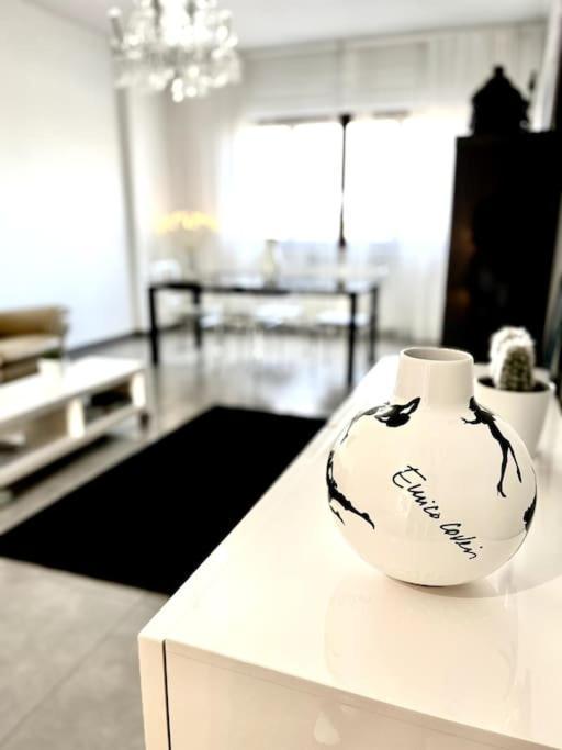 Sun-Kissed Seaside Retreat: Your Pescara Getaway المظهر الخارجي الصورة
